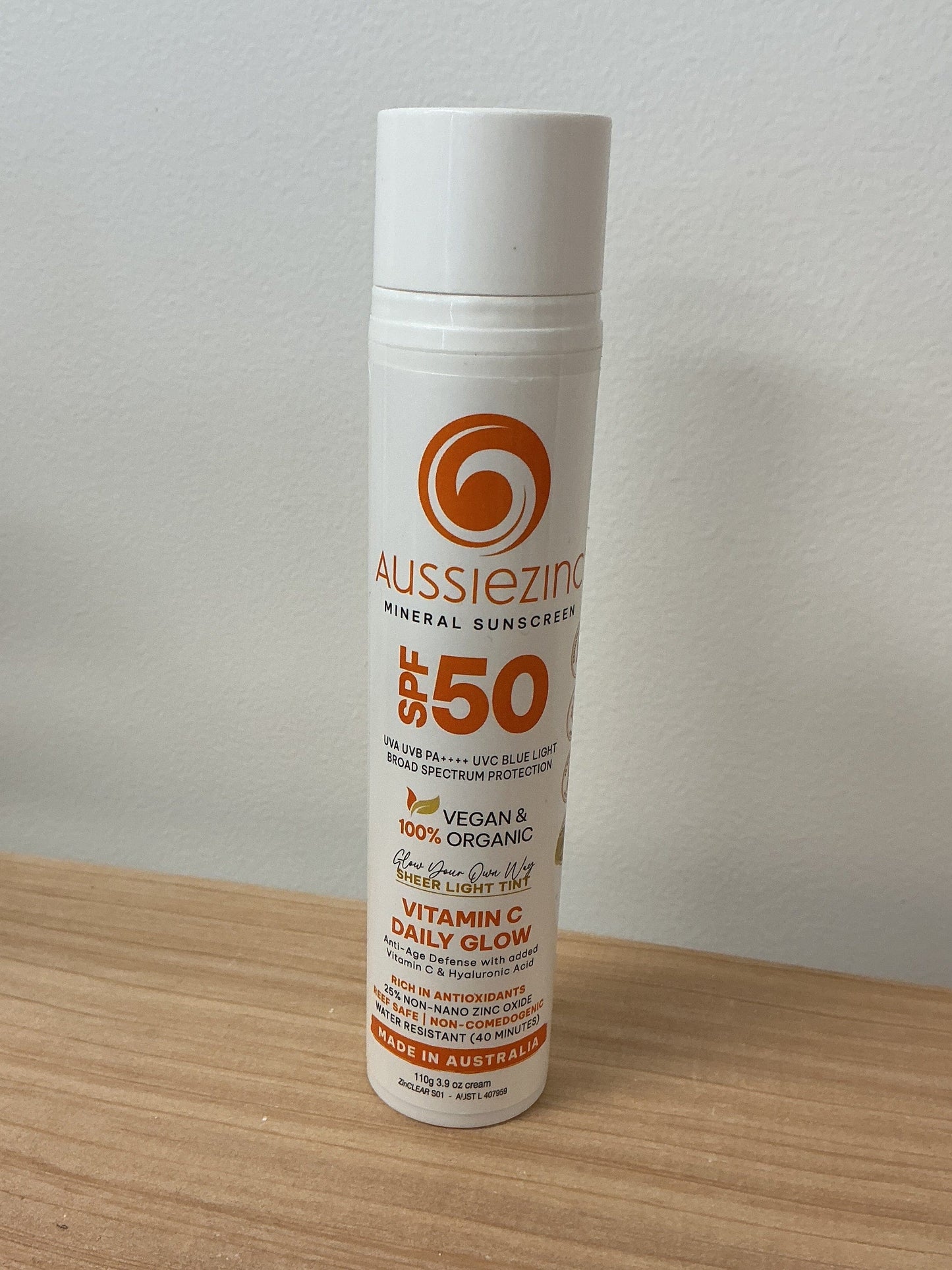 Aussie Zinc Anti-Aging Vitamin C Daily Glow SPF50+ Organic Mineral Zinc Sunscreen