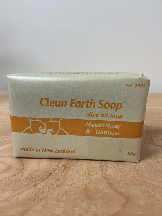 Clean Earth Soap Manuka Honey & Oatmeal